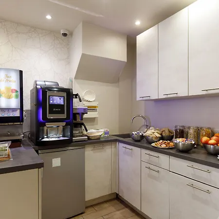 De L'etoile Hotell 3*