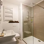 De L'etoile 3*