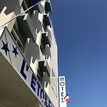 Hotel De L'etoile 3*