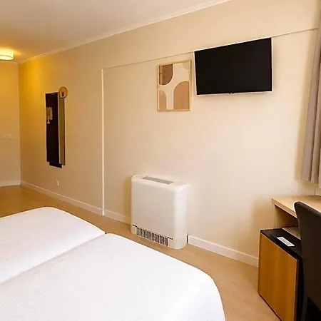 De L'etoile Otel